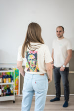 Lade das Bild in den Galerie-Viewer, Frida Kahlo T-Shirt
